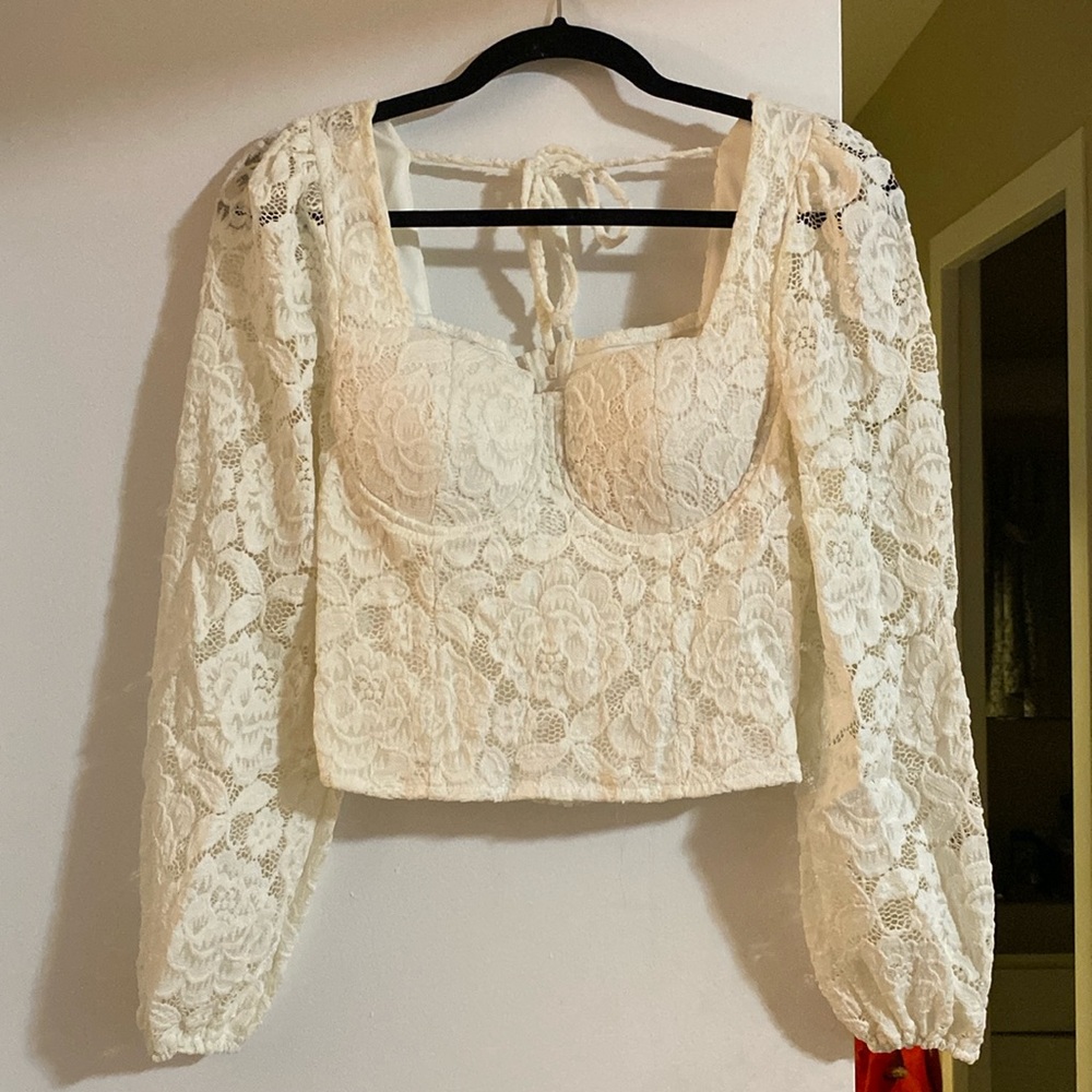 Nasty Gal Lace Top 🤍